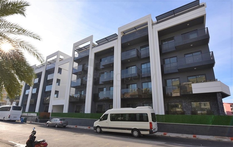 مشروع فاخر جديد على شاطئ كليوباترا الشهير