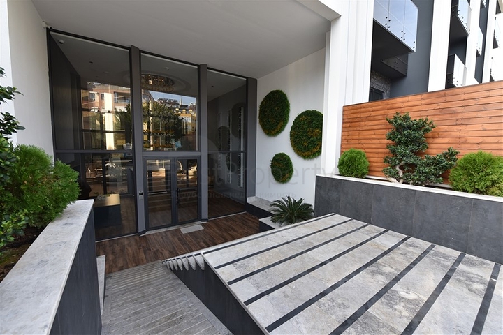 مشروع فاخر جديد على شاطئ كليوباترا الشهير