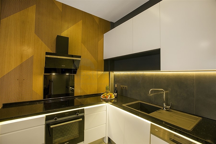 مشروع فاخر جديد على شاطئ كليوباترا الشهير