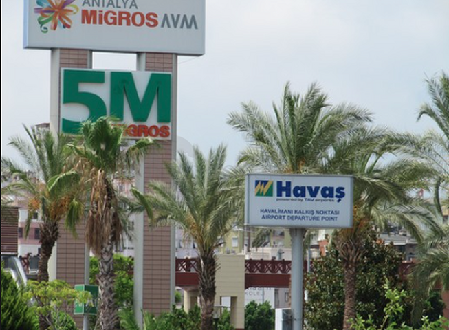 مجمع راقى على بعد 500 متر من البحر فى كونيالتي