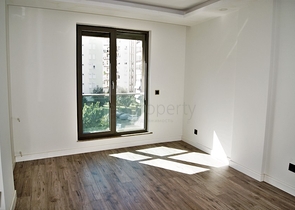 مجمع راقى على بعد 500 متر من البحر فى كونيالتي