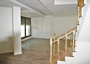 مجمع راقى على بعد 500 متر من البحر فى كونيالتي