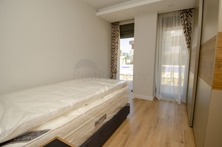 مشروع فاخر في لارا أنطاليا ، على بعد 400 متر من الشواطئ الرملية