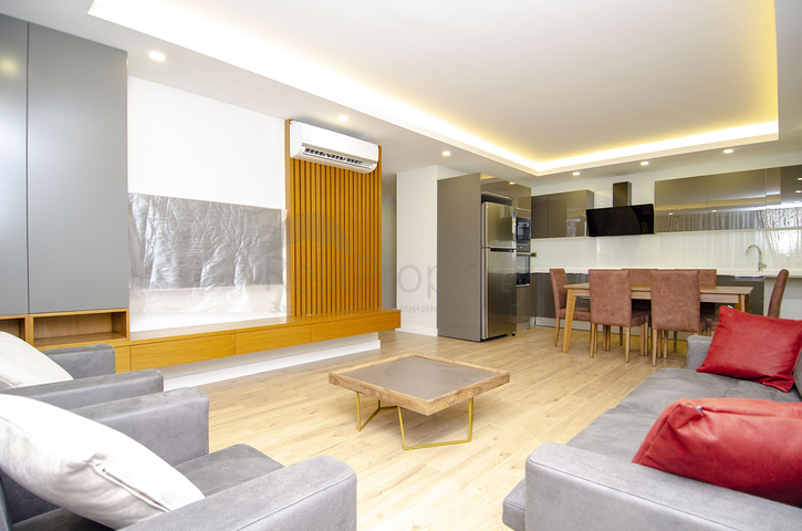 مشروع فاخر في لارا أنطاليا ، على بعد 400 متر من الشواطئ الرملية