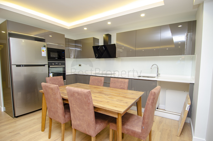 مشروع فاخر في لارا أنطاليا ، على بعد 400 متر من الشواطئ الرملية