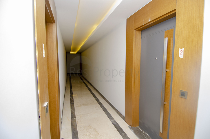 مشروع فاخر في لارا أنطاليا ، على بعد 400 متر من الشواطئ الرملية