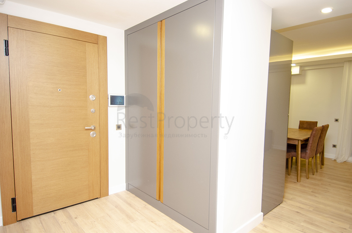 مشروع فاخر في لارا أنطاليا ، على بعد 400 متر من الشواطئ الرملية