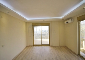 فيلا فاخرة اربع غرف وصالة في كارجي جاك / الانيا 