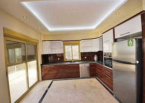 فيلا فاخرة اربع غرف وصالة في كارجي جاك / الانيا 