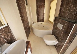 فيلا فاخرة اربع غرف وصالة في كارجي جاك / الانيا 