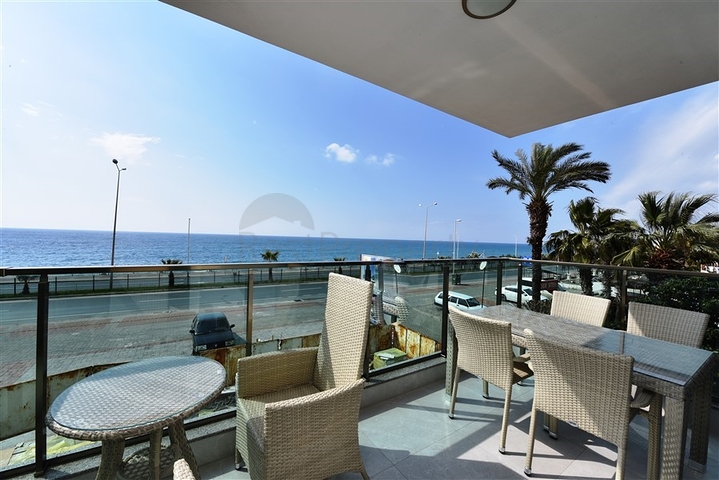 على البحر مباشرة - مجمع سكني حديث فاخر - مهموتلار /الانيا 