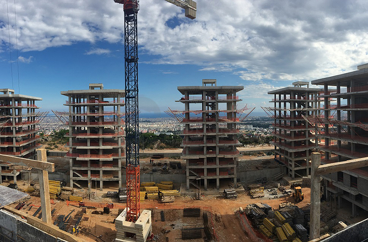 شقق 3 + 1 و 4 + 1 بإطلالة بانورامية على البحر الأبيض المتوسط ​​في أنطاليا