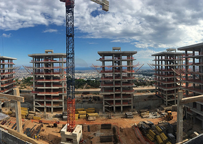 شقق 3 + 1 و 4 + 1 بإطلالة بانورامية على البحر الأبيض المتوسط ​​في أنطاليا