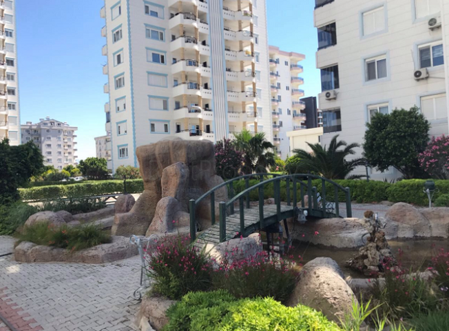 شقة 3 + 1 في كوندو انطاليا 500 م على البحر