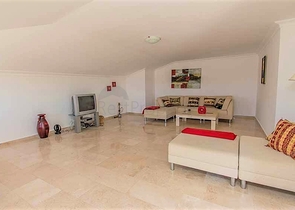 شقة بينتهاوس واسعة في الانيا 