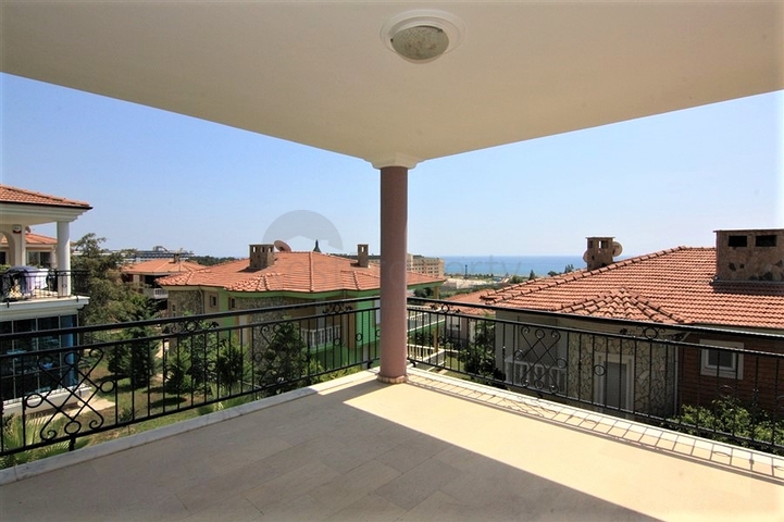 فيلا فاخرة باطلالة بحرية في كوناكليه / الانيا