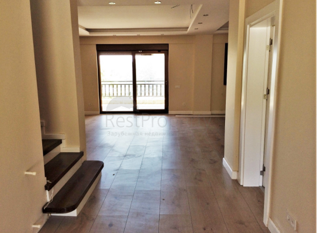 فيلا 3 + 1 في موقع خلاب في جبال انطاليا