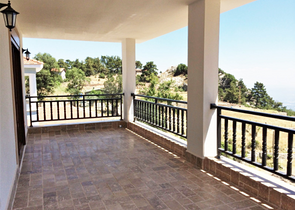 فيلا 3 + 1 في موقع خلاب في جبال انطاليا