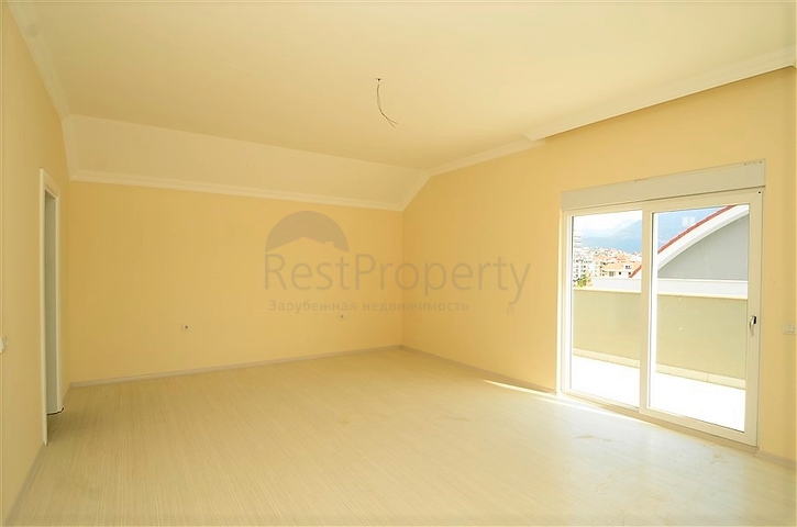 دوبلكس اربع غرف وصالة ضمن مجمع سكني في اوبا / الانيا 