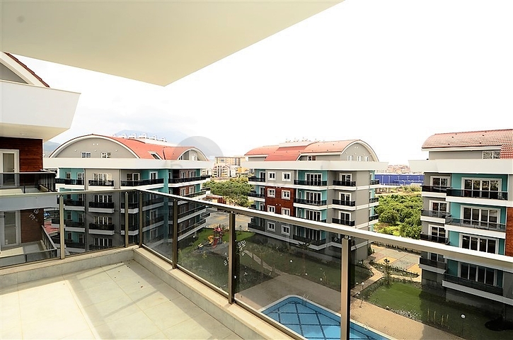 دوبلكس اربع غرف وصالة ضمن مجمع سكني في اوبا / الانيا 