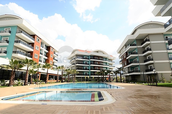 دوبلكس اربع غرف وصالة ضمن مجمع سكني في اوبا / الانيا 