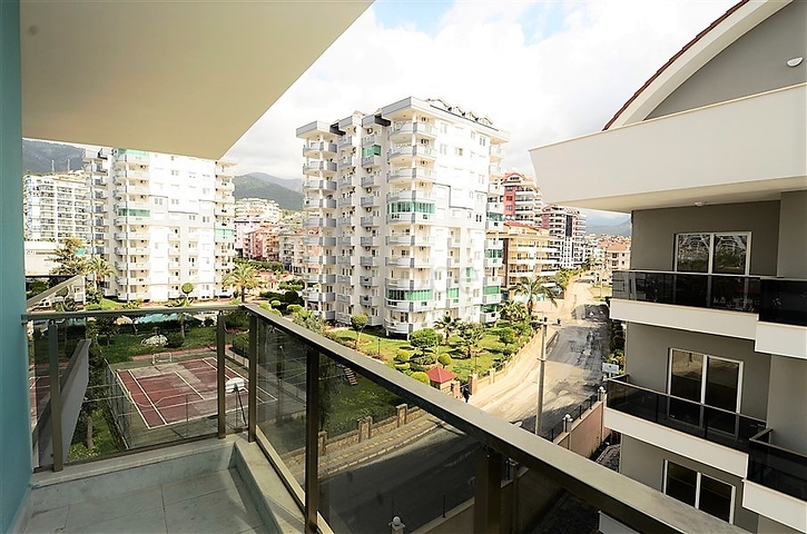 دوبلكس اربع غرف وصالة ضمن مجمع سكني في اوبا / الانيا 