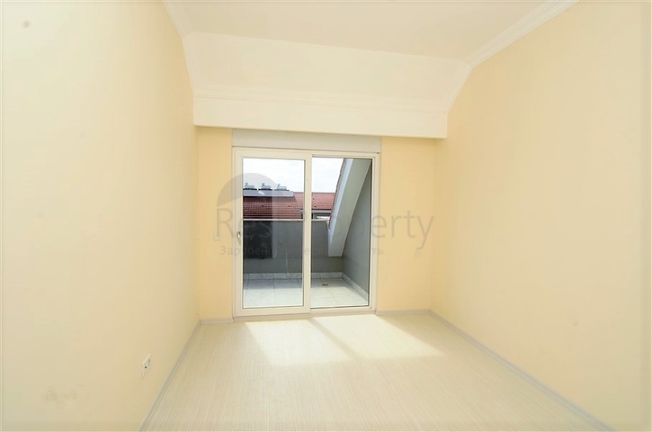 دوبلكس اربع غرف وصالة ضمن مجمع سكني في اوبا / الانيا 