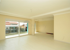 دوبلكس اربع غرف وصالة ضمن مجمع سكني في اوبا / الانيا 