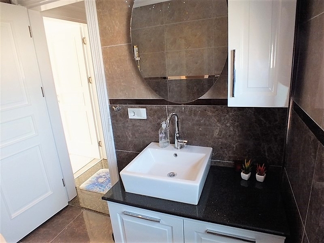 فيلا حديثة مفروشة - على مسافة خطوات من شاطئ البحر - كوناكليه / الانيا 