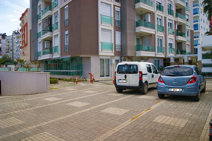 شقق 2 + 1 و 3 + 1 في اونجالي كونيالتي انطاليا