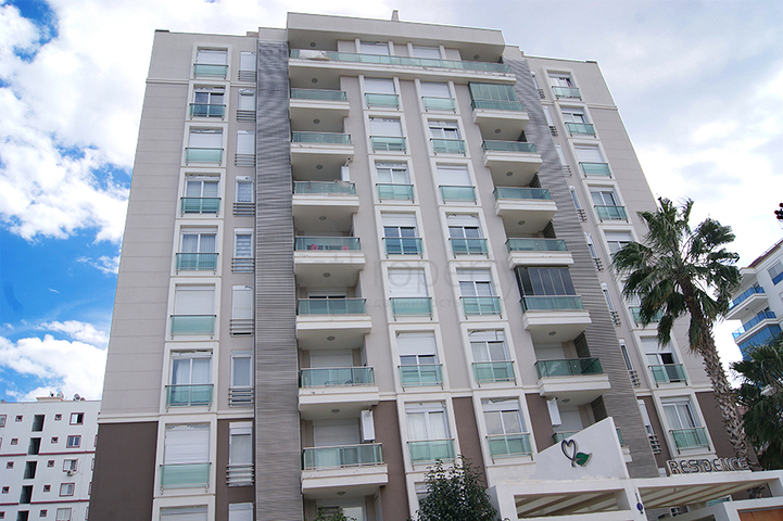 شقق 2 + 1 و 3 + 1 في اونجالي كونيالتي انطاليا