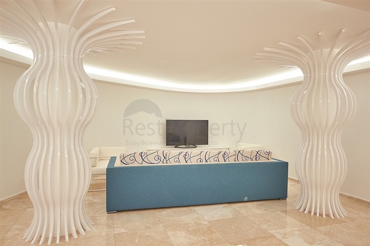 فيلا فاخرة 5 + 1 في كالكان