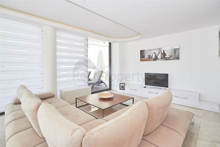 فيلا فاخرة 5 + 1 في كالكان