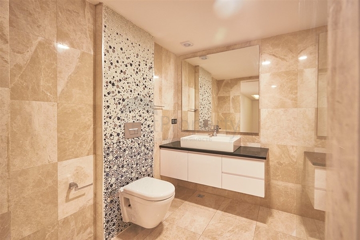 فيلا فاخرة 5 + 1 في كالكان