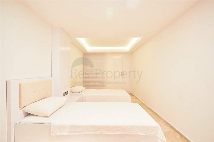 فيلا فاخرة 5 + 1 في كالكان