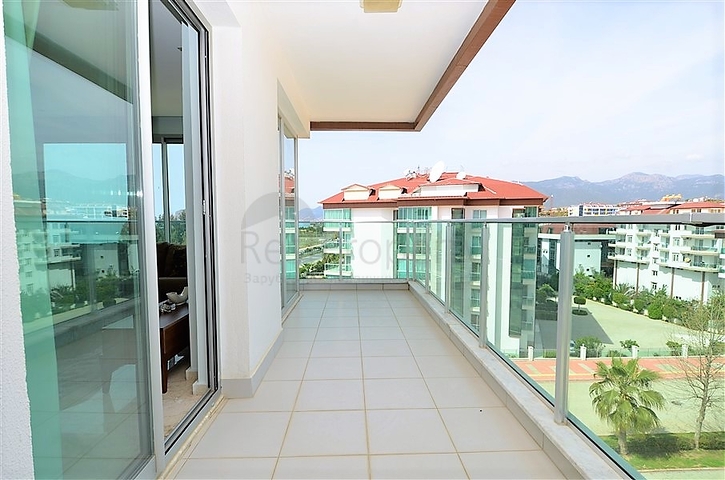 دوبلكس باطلالة بحرية مباشرة في كاستل / الانيا 