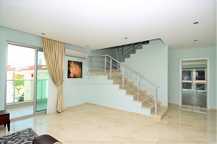 دوبلكس باطلالة بحرية مباشرة في كاستل / الانيا 