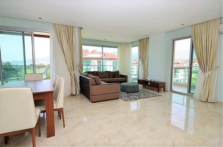 دوبلكس باطلالة بحرية مباشرة في كاستل / الانيا 