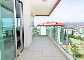 دوبلكس باطلالة بحرية مباشرة في كاستل / الانيا 