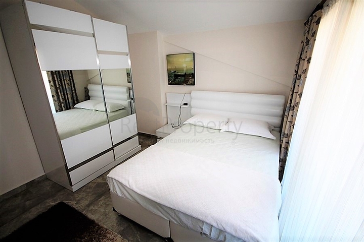 دوبلكس فاخرة اربع غرف وصالة قريبة من البحر في اوبا / الانيا 