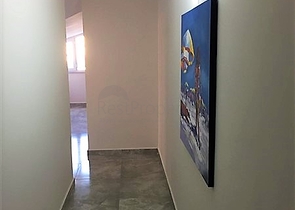 دوبلكس فاخرة اربع غرف وصالة قريبة من البحر في اوبا / الانيا 