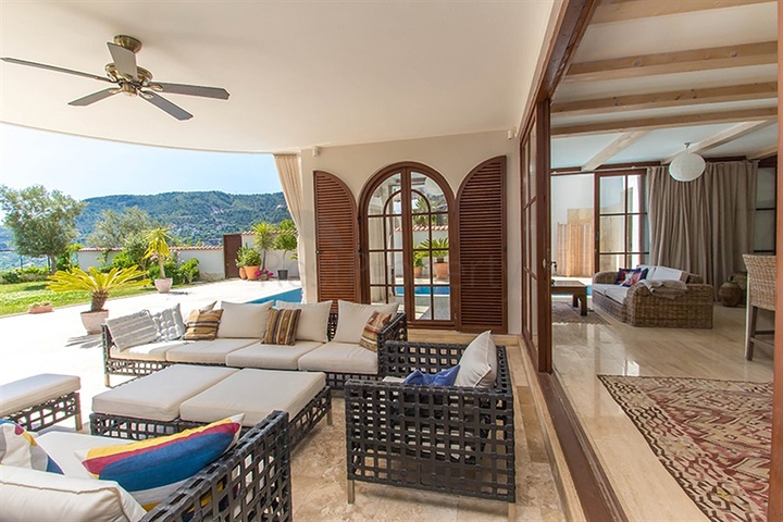 فيلا فاخرة في مركز الانيا 