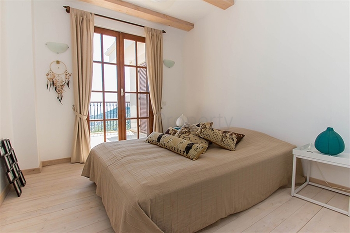 فيلا فاخرة في مركز الانيا 