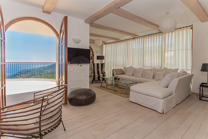 فيلا فاخرة في مركز الانيا 