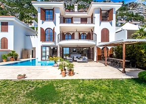 فيلا فاخرة في مركز الانيا 