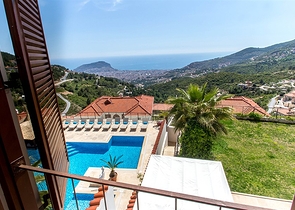 فيلا فاخرة في مركز الانيا 