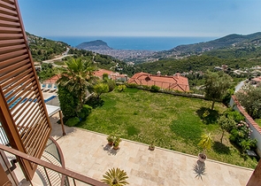 فيلا فاخرة في مركز الانيا 