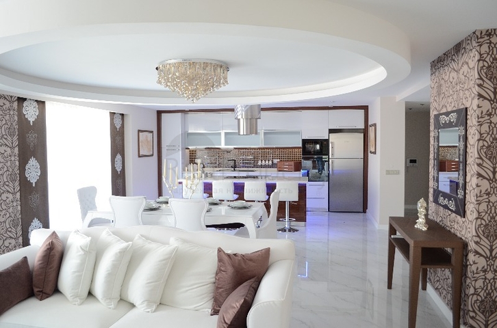 شقة واسعة باطلالات بحرية رائعة