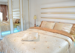 شقة واسعة باطلالات بحرية رائعة