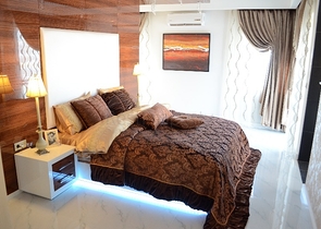 شقة واسعة باطلالات بحرية رائعة